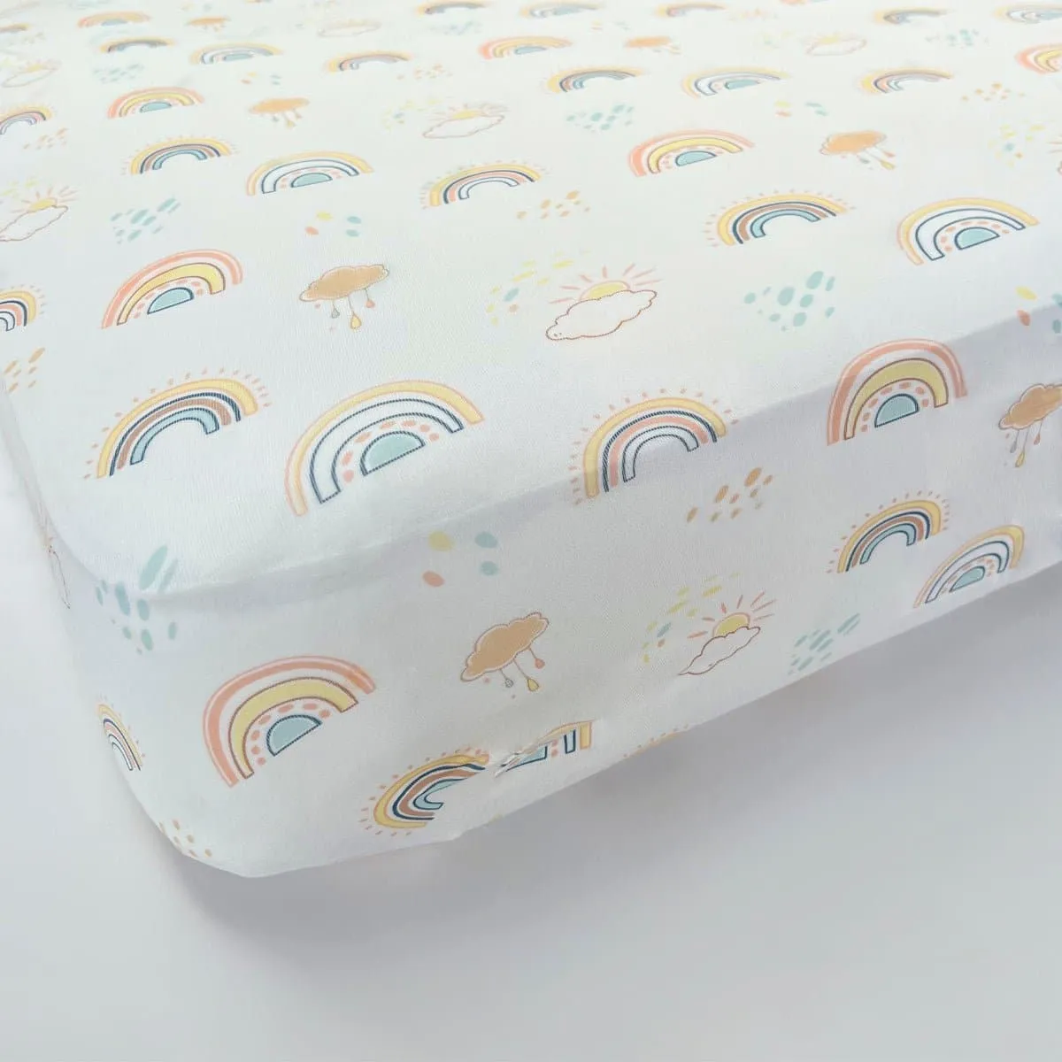 ---Rainbows Crib Sheet--