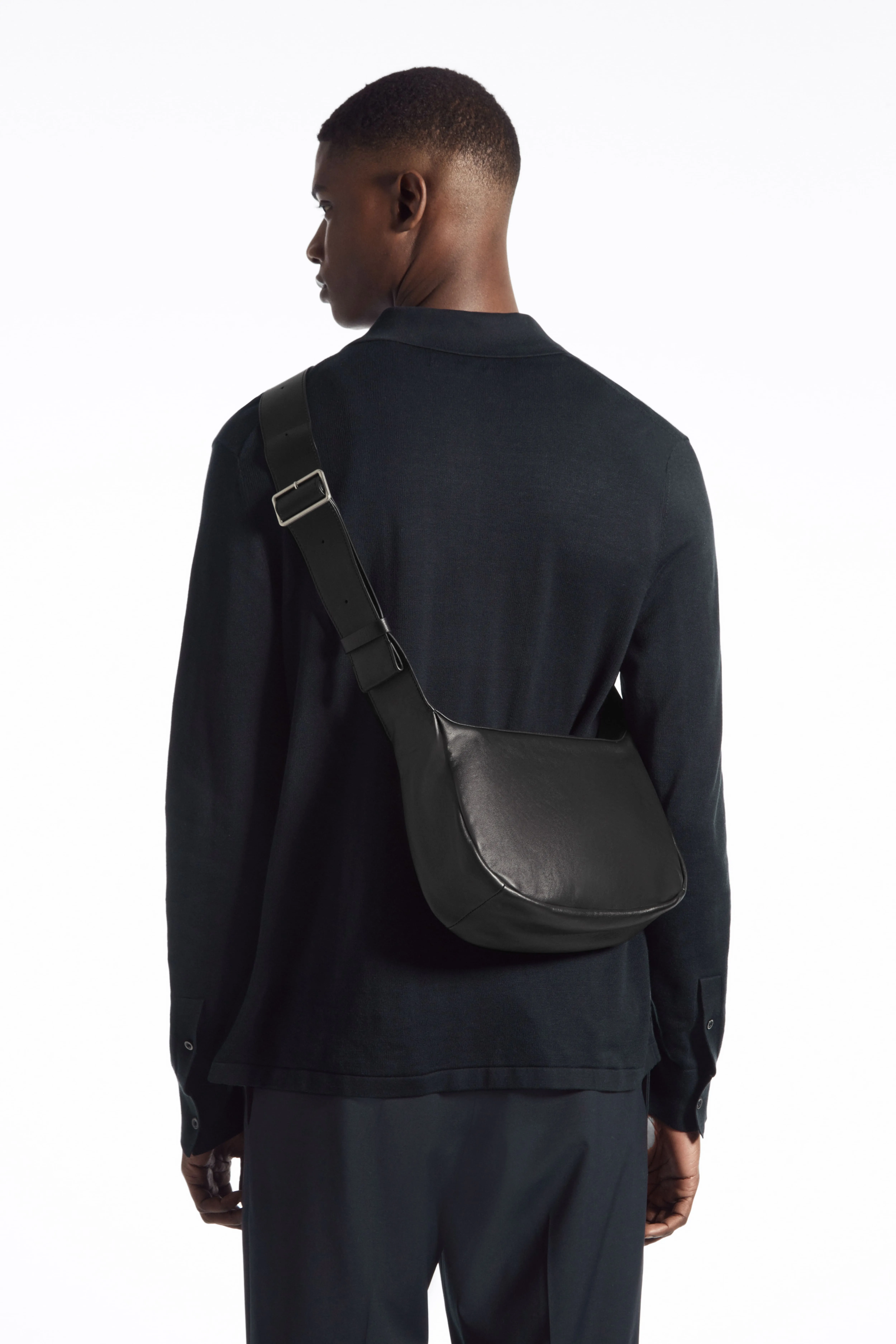 CROSSBODY SADDLE BAG - LEATHER - BLACK - Men | H&M GB