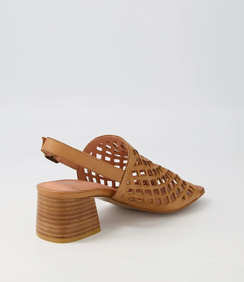 DJANGO & JULIETTE Fairhaven Dark Tan Leather Sandals