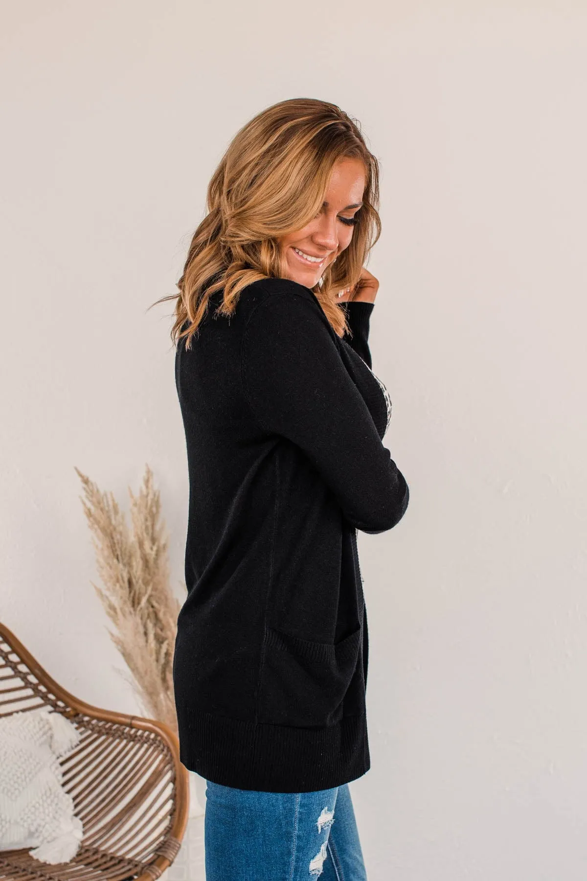 Essential Cardigan- Black