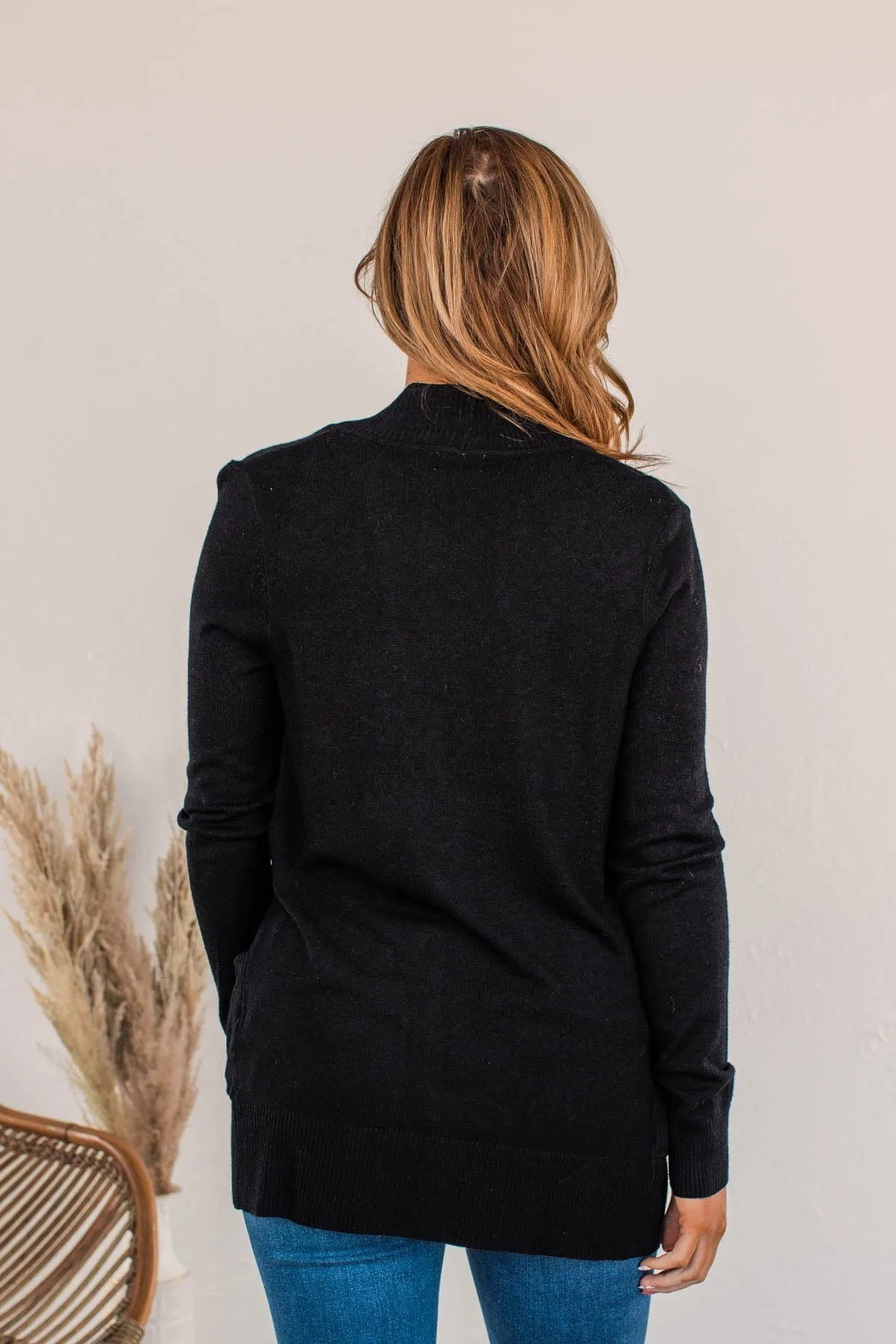 Essential Cardigan- Black