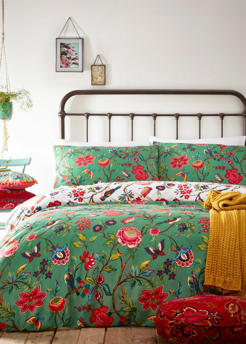 furn. Pomelo Tropical Floral Duvet Cover Set