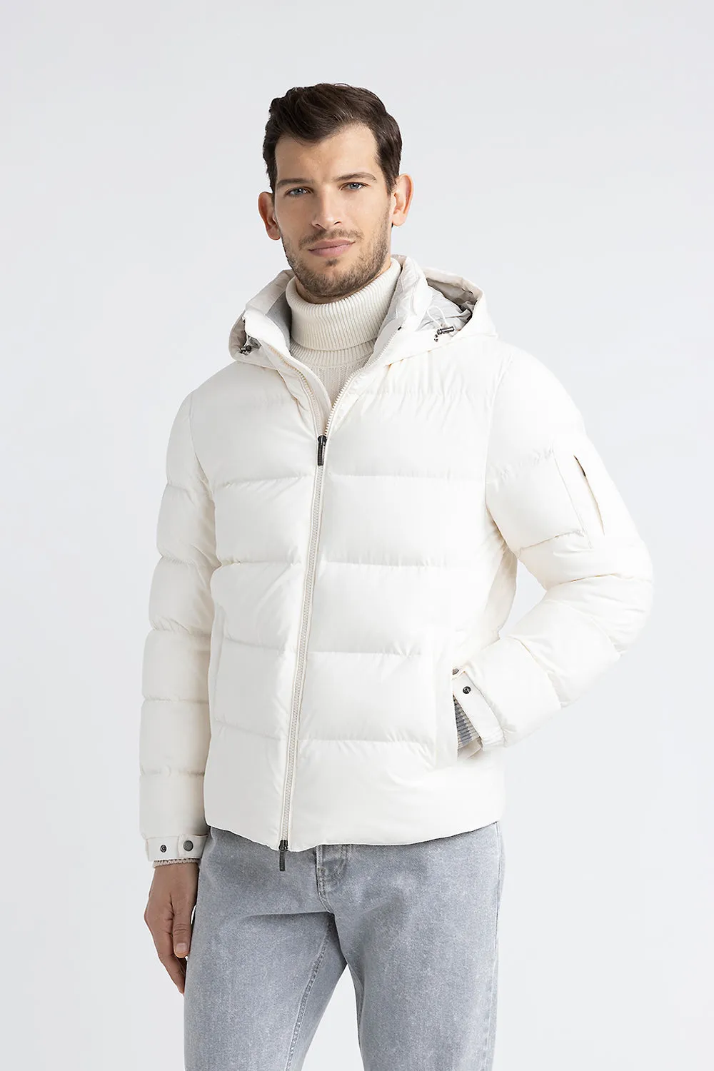 Goose down jacket in anti-drop technical microfiber