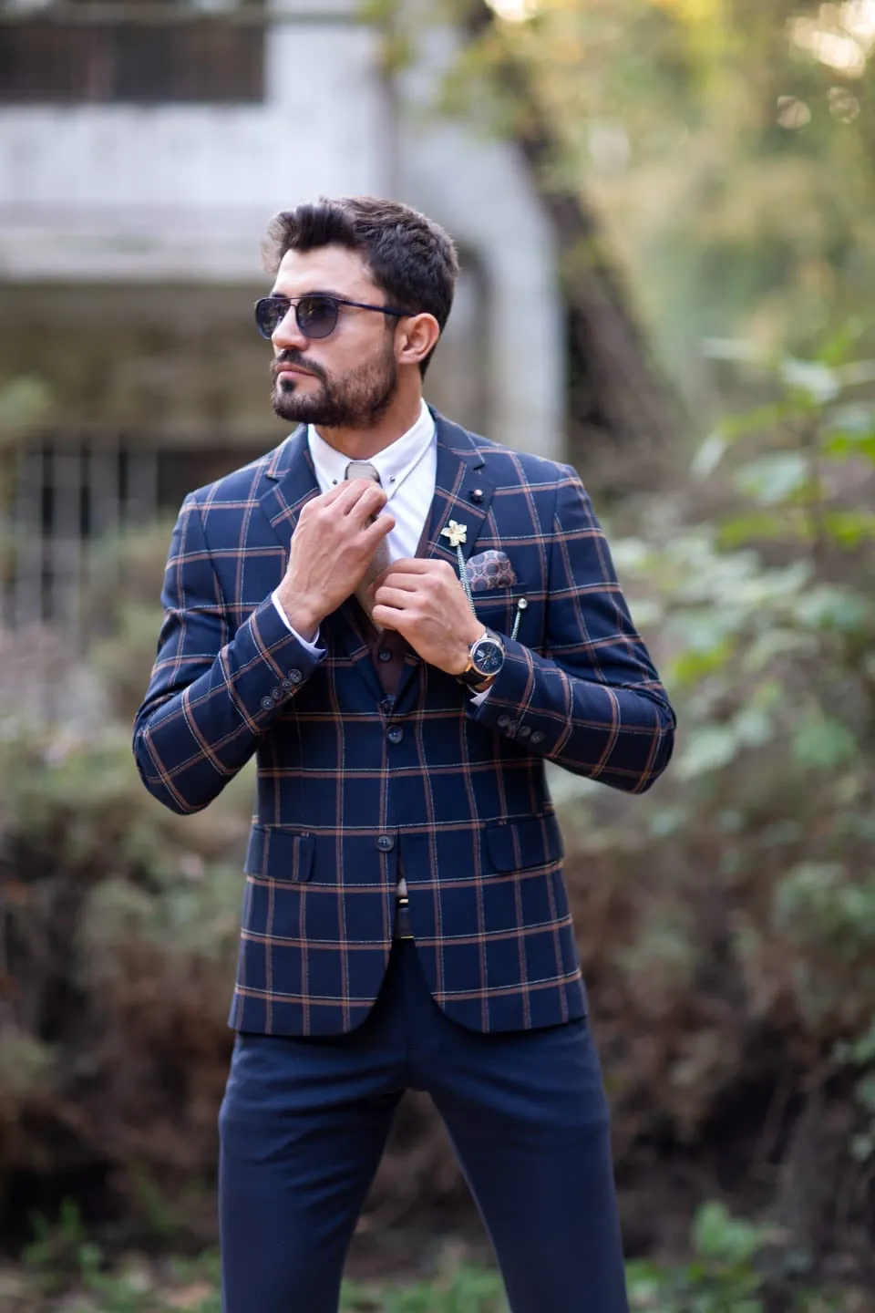 Konda Slim-Fit Plaid Suit Vest Navy Blue