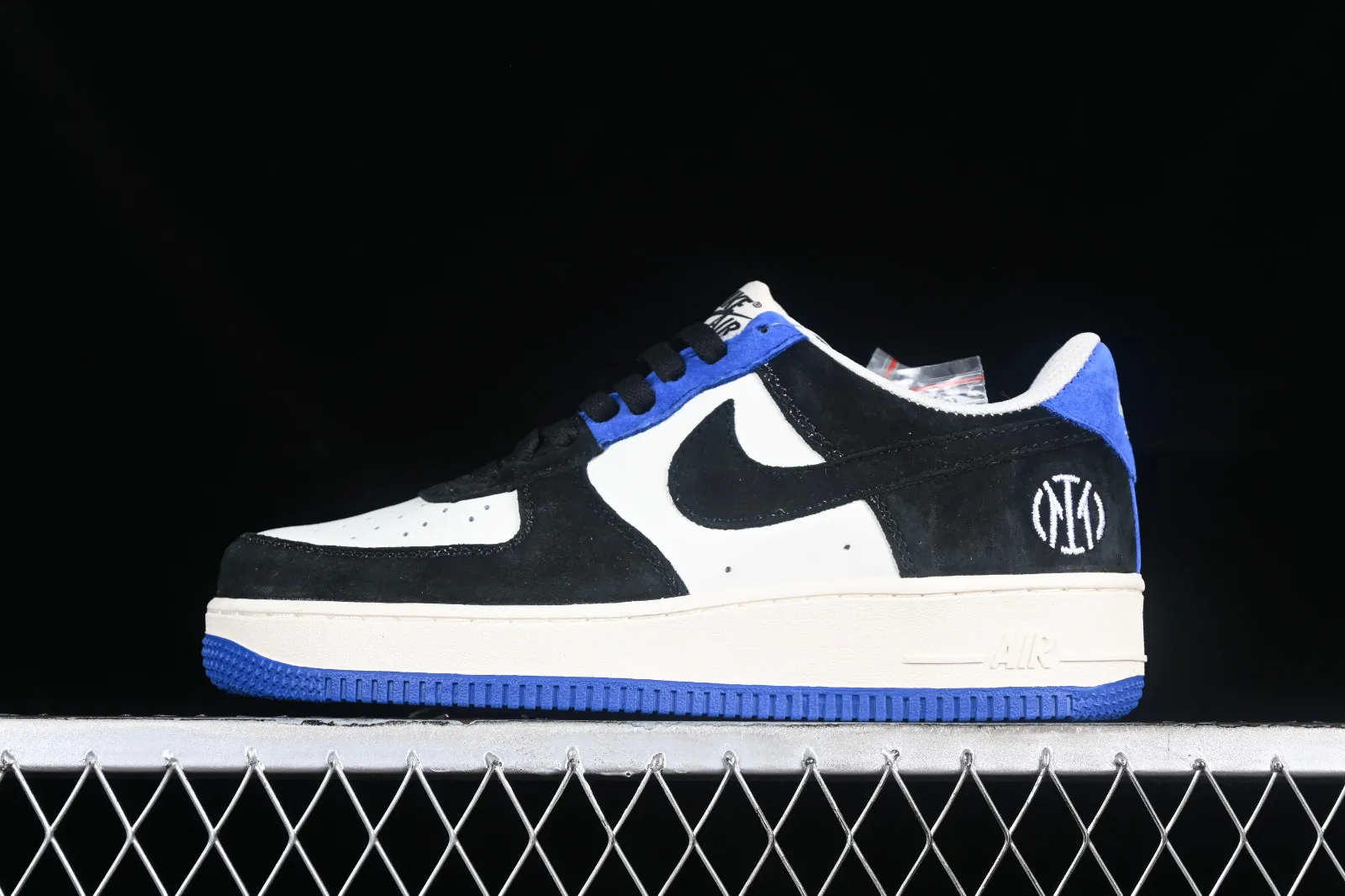 Nike Air Force 1 07 Low Blue Black White AV0383-231