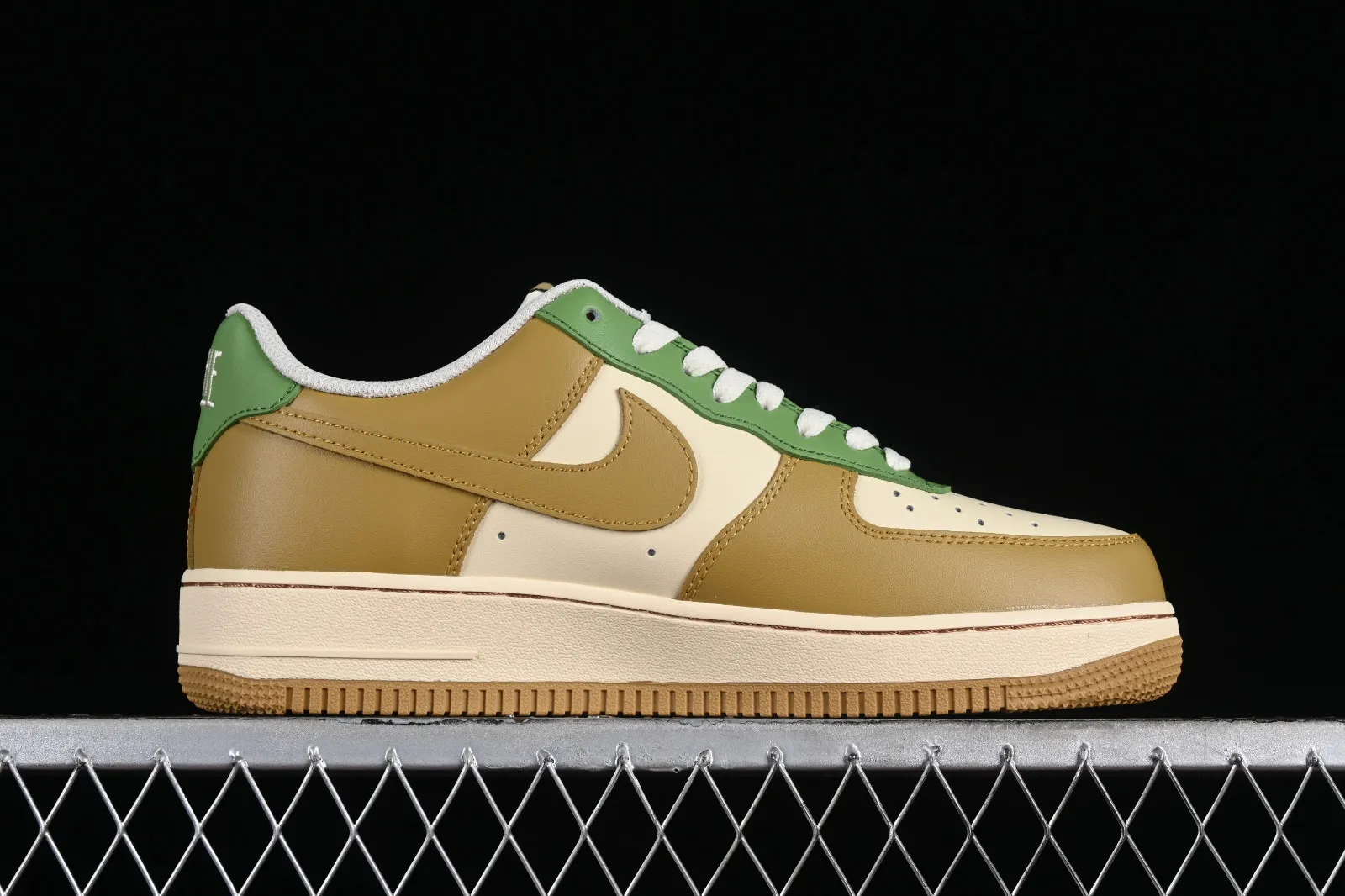 Nike Air Force 1 07 Low Joker Yellow Green White XL2312-666