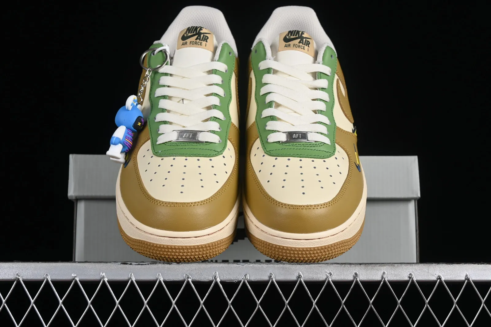 Nike Air Force 1 07 Low Joker Yellow Green White XL2312-666