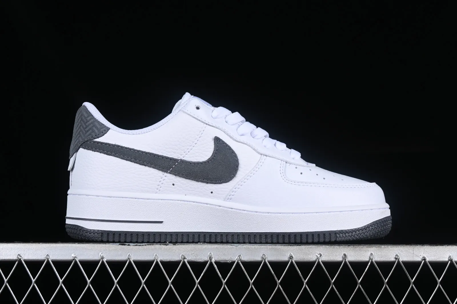 Nike Air Force 1 07 Low White Dark Grey CN2873-109