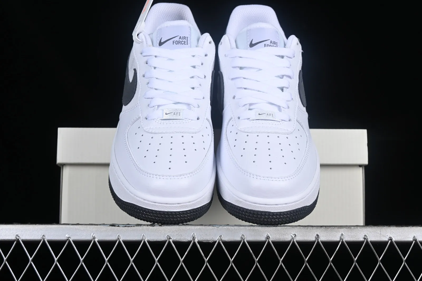 Nike Air Force 1 07 Low White Dark Grey CN2873-109