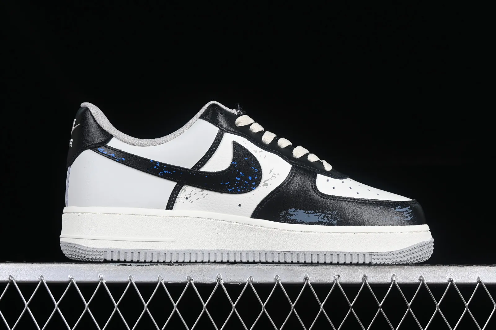 Nike Air Force 1 07 Low White Grey Black LT5986-920