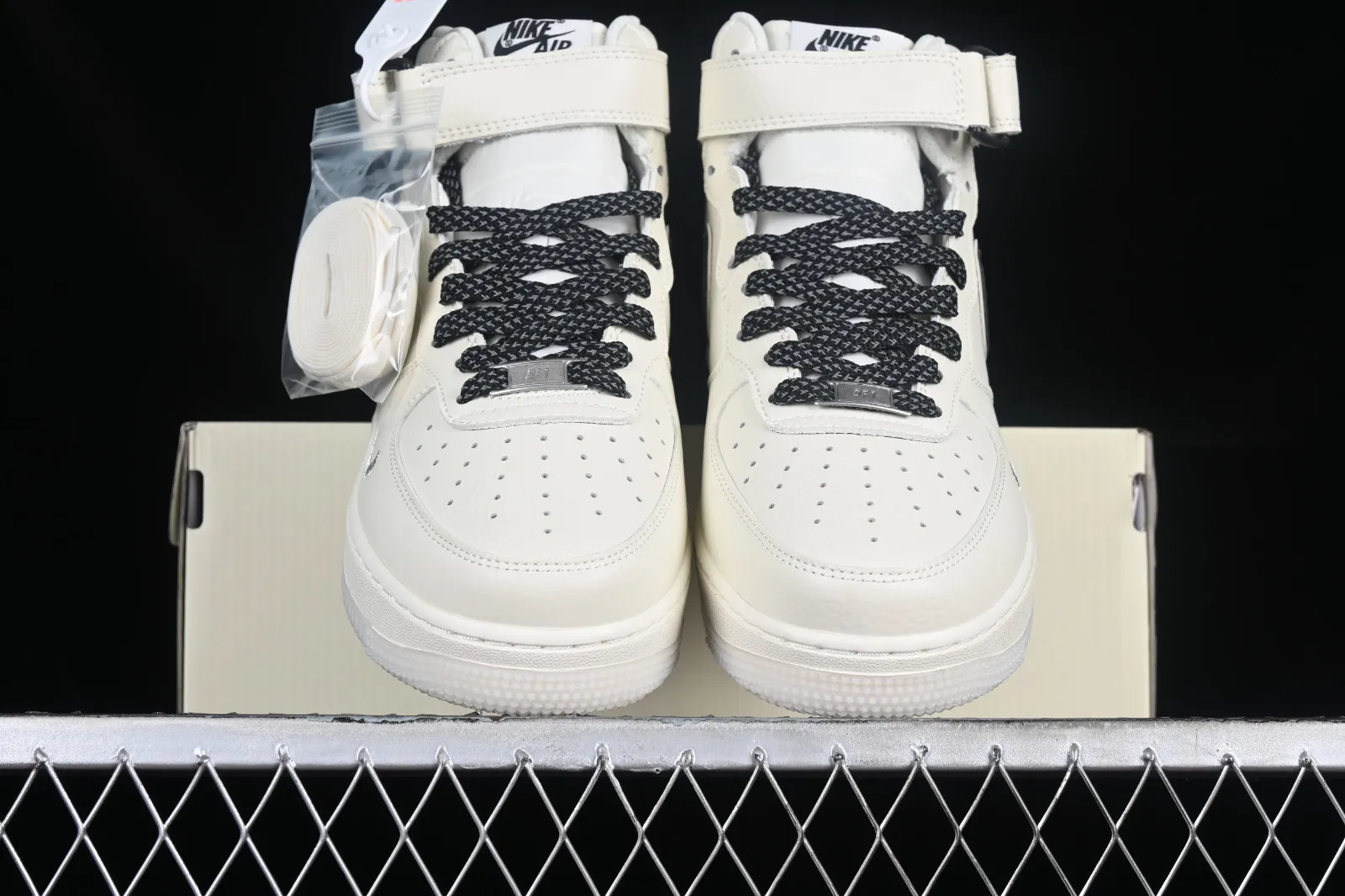 Nike Air Force 1 07 Mid Off White Black XL0236-236