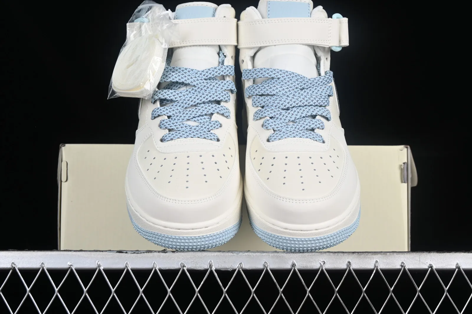 Nike Air Force 1 07 Mid Off White Light Blue SH0235-555