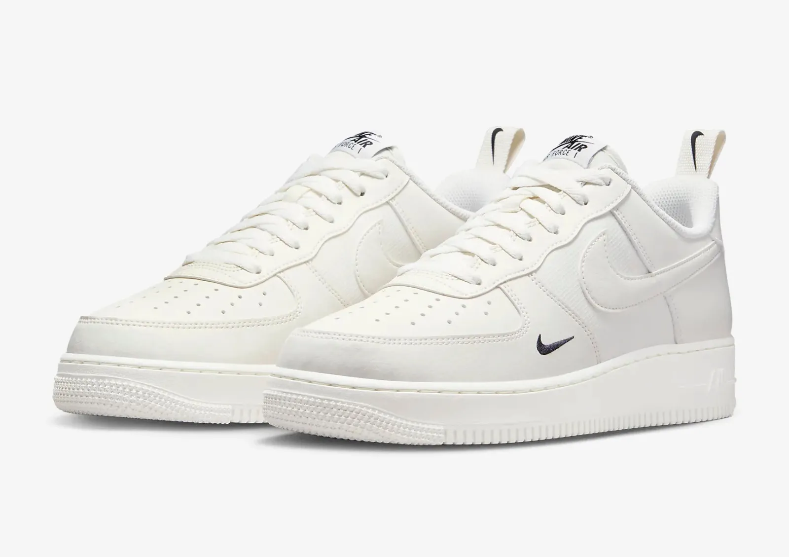 Nike Air Force 1 Low Sail Ripstop White Black FZ4625-100