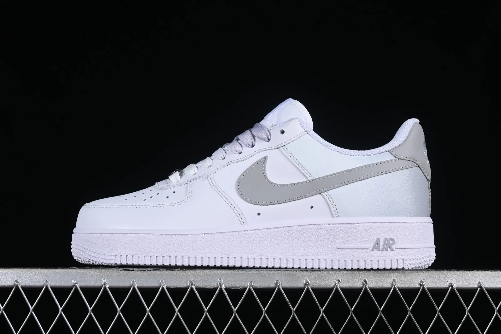 Nike Air Force 1 Low White Grey FN0366-102