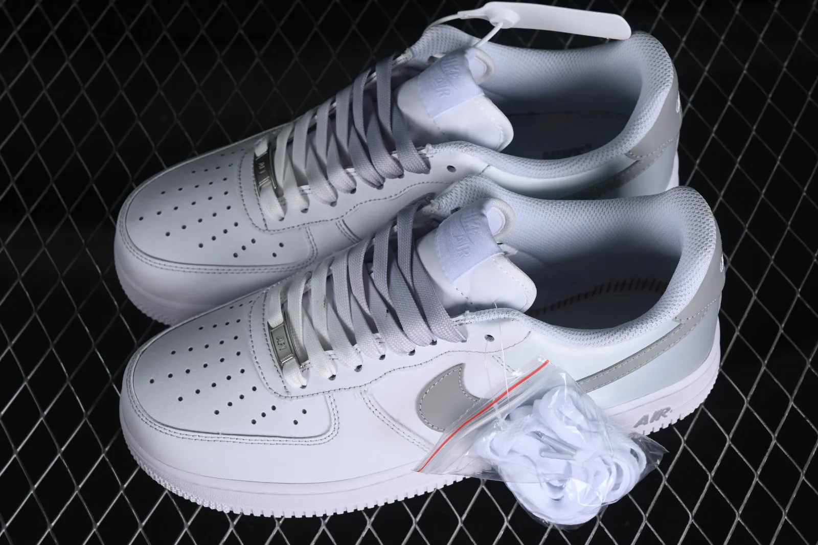 Nike Air Force 1 Low White Grey FN0366-102