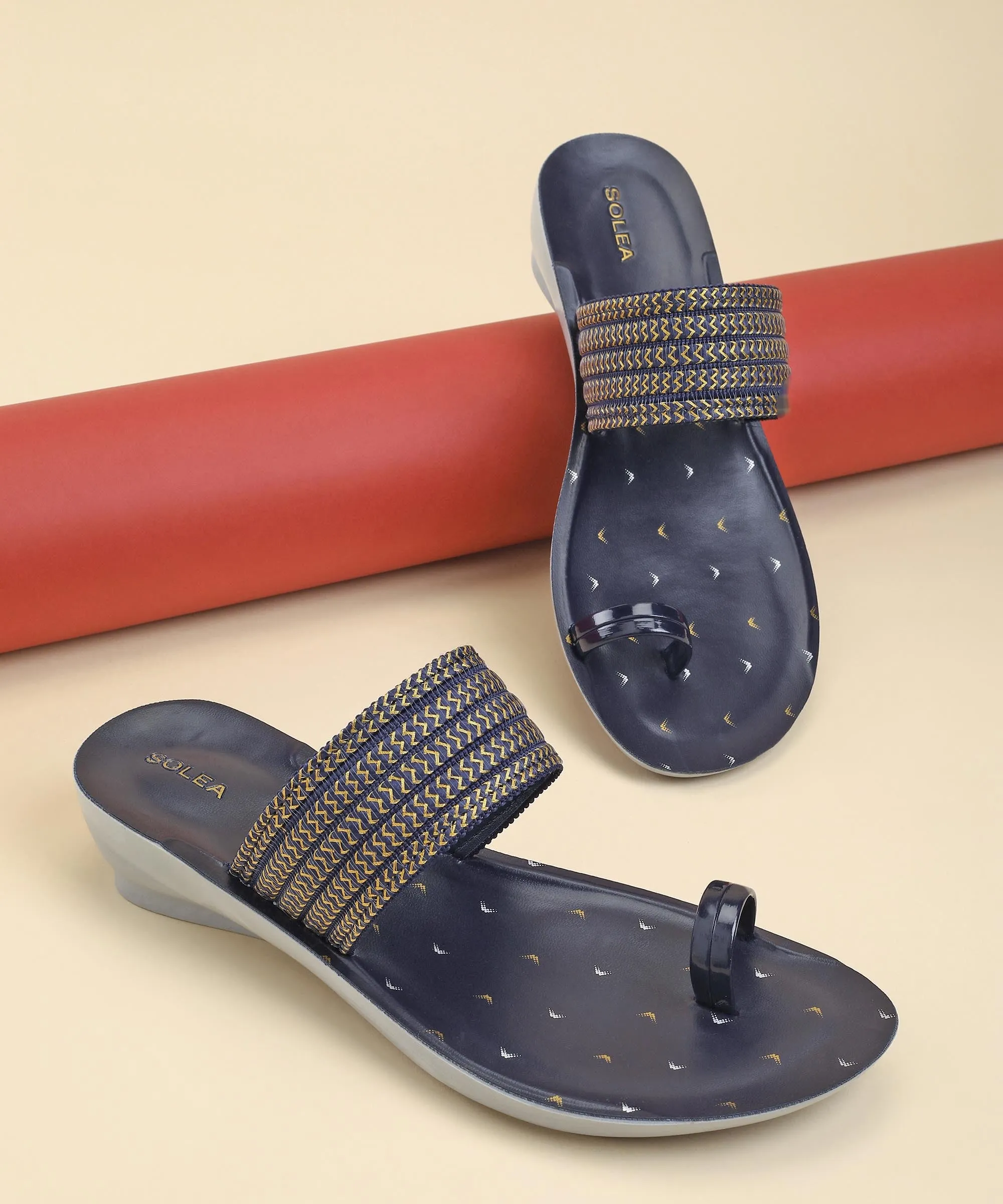 Paragon PUK7014L Women Sandals | Casual & Formal Sandals | Stylish, Comfortable & Durable | For Daily & Occasion Wear