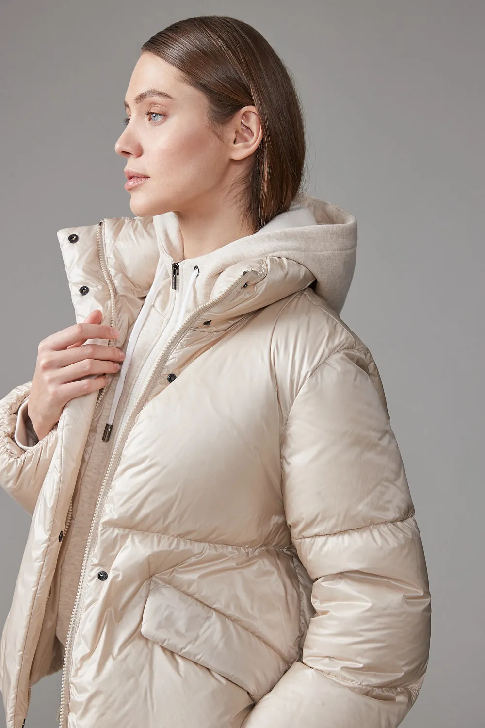 Short goose down jacket