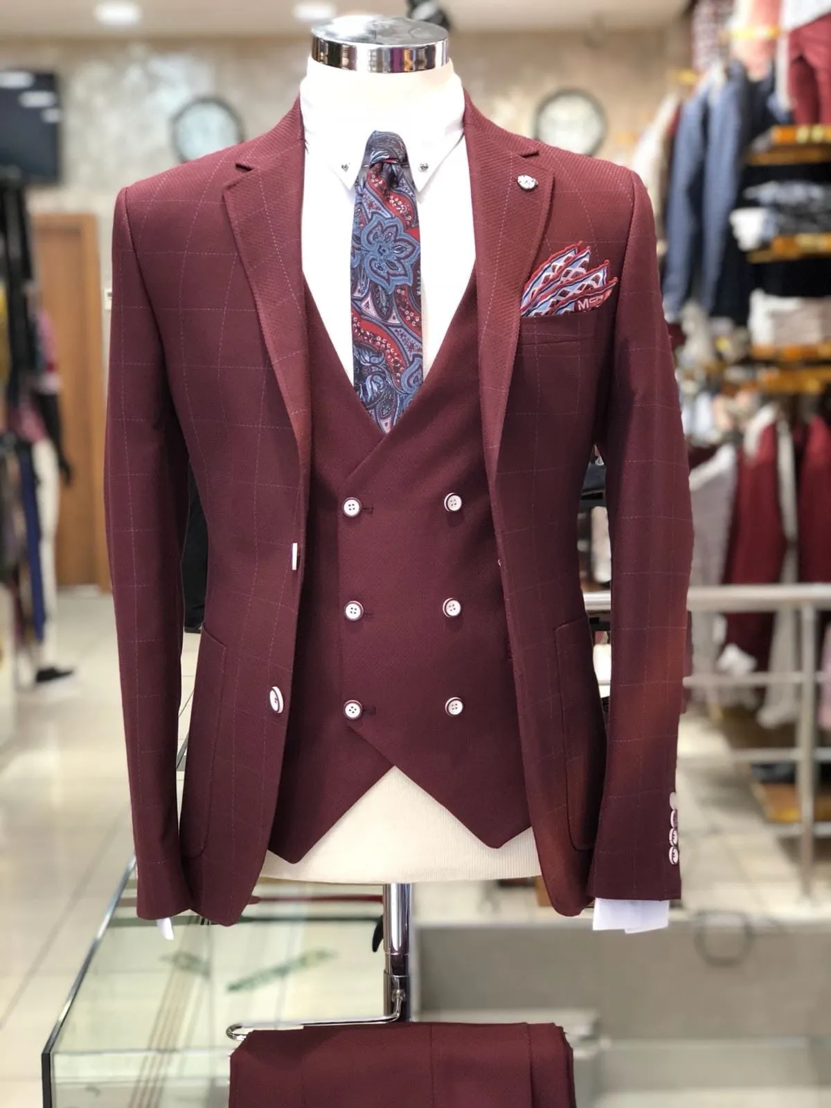 Slim-Fit Plaid Suit Vest Bordeaux