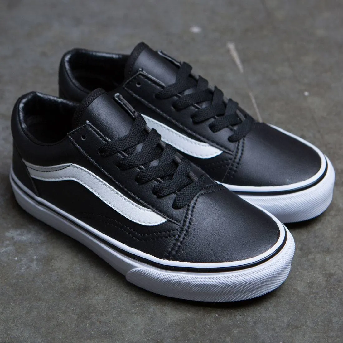 Vans Little Kids Old Skool (black / true white)