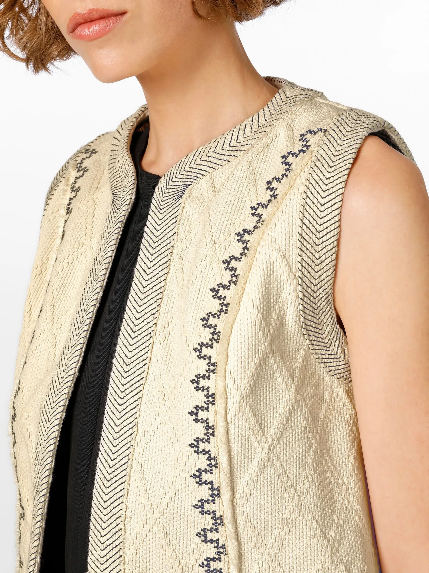 Women's vest with embroidery, Natural white-black | Manufactum